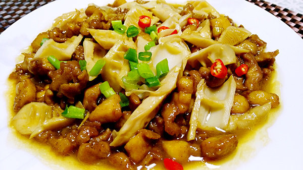 竹笋烧鸡腿肉12