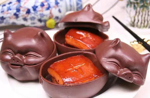 讲解炖猪肉放什么容易炖烂？炖猪肉更容易炖烂的方法和技巧4