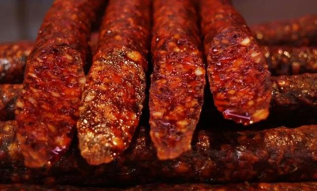 人过50岁，这4种肉一定要少吃！容易致三高7