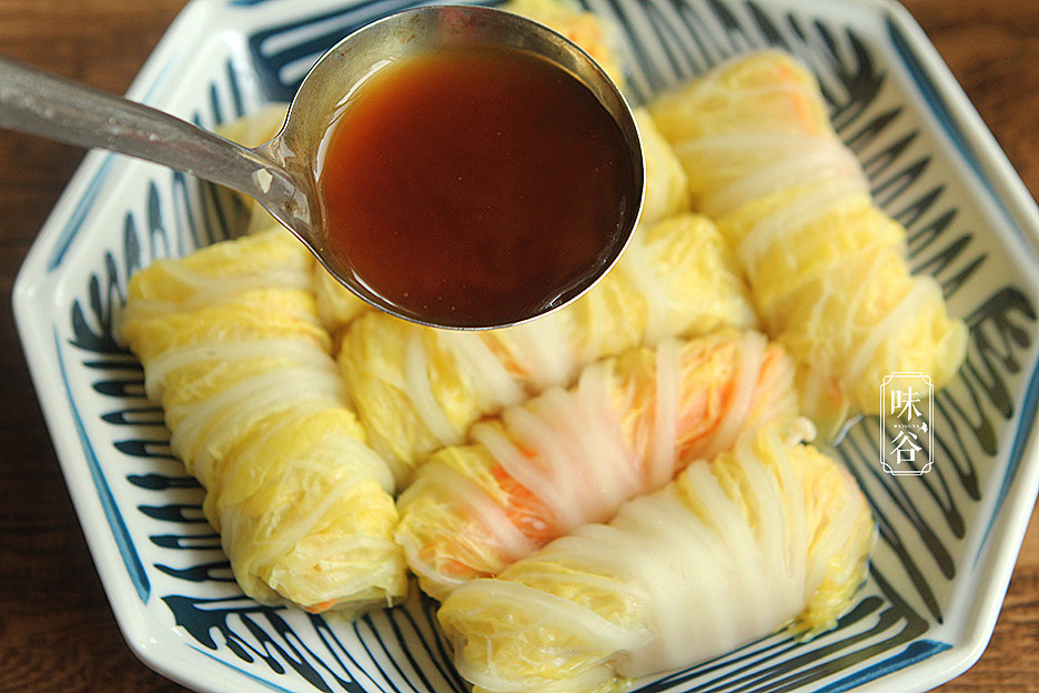 小年至年味浓，【金针菇白菜卷】这道菜可不能少，卷一卷蒸一蒸，多吃还不长胖 9