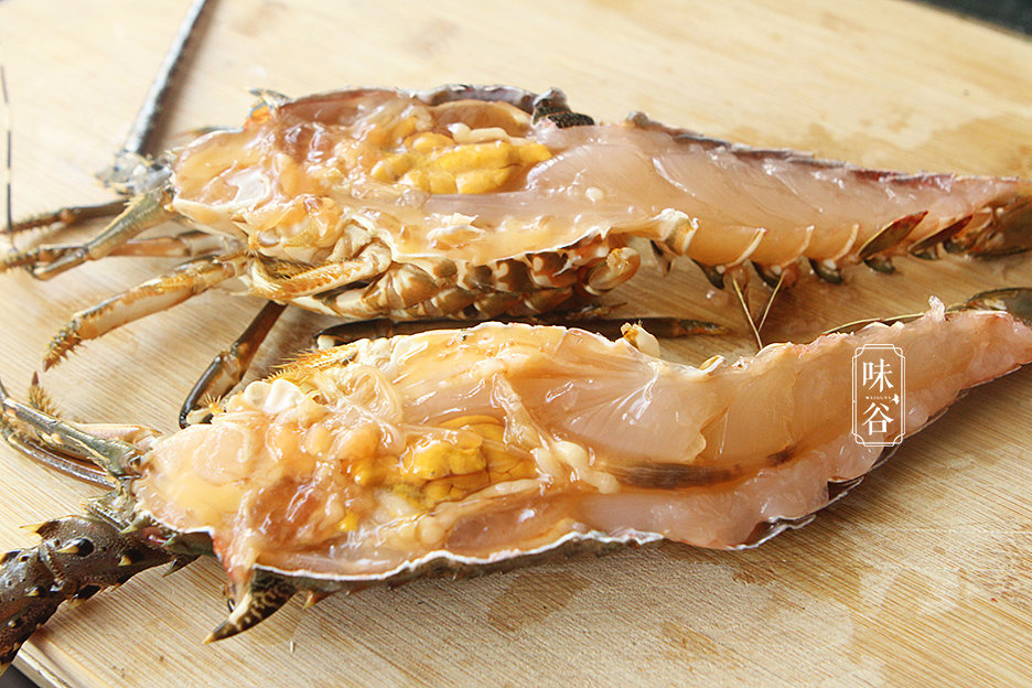 春节家宴，美味又有颜值，我家最贵的一道宴客菜【蒜蓉龙虾蒸粉丝】5