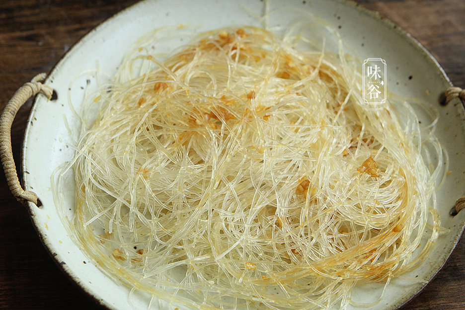 春节家宴，美味又有颜值，我家最贵的一道宴客菜【蒜蓉龙虾蒸粉丝】8