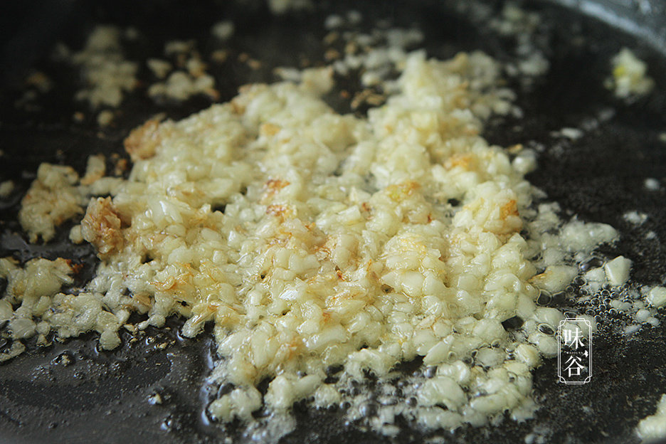 春节家宴，美味又有颜值，我家最贵的一道宴客菜【蒜蓉龙虾蒸粉丝】9