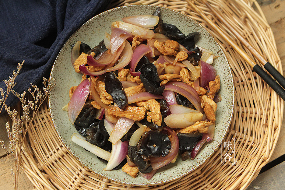 木耳和它天生一对，隔三差五吃一次，给身体杀杀菌，病毒躲着走 2