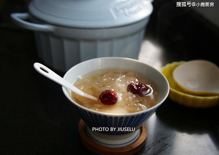 非常时期别一咳嗽就慌神，多用它给家人煲点汤，润肺又润燥 1