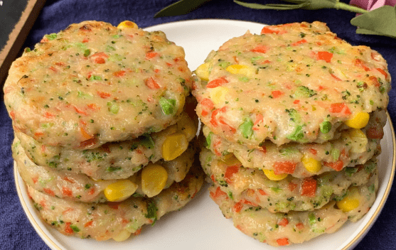 好吃不胖减脂餐！低卡低脂【蔬菜鸡肉饼】！ 1