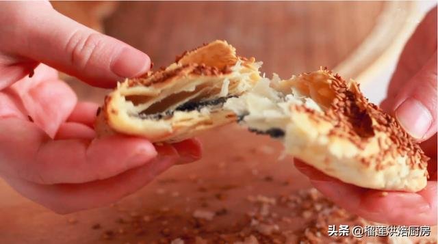 练制好的猪油，可以做芋见桂花糕，中式宫廷桃酥，芝麻烧饼，荷花酥等5