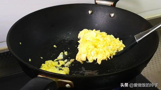 正宗的水煎包-怎么做水煎包又软又脆4