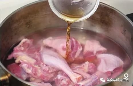 春天湿气重，隔三差五喝一次【酸萝卜老鸭汤】，清热祛湿，开胃健脾 3