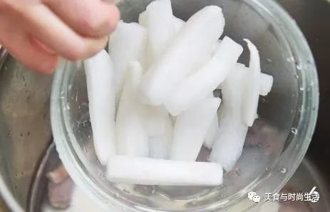 春天湿气重，隔三差五喝一次【酸萝卜老鸭汤】，清热祛湿，开胃健脾 7