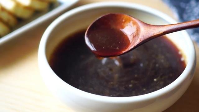 豆腐的经典吃法【酱汁葱烧豆腐】，香气袭人外酥里嫩6