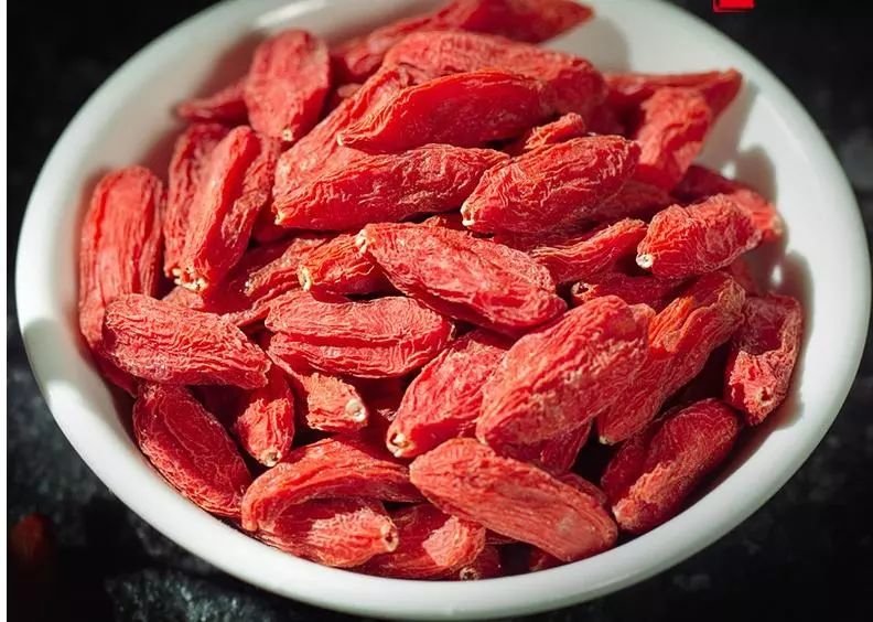 越喝越年轻，枸杞的绝配不是菊花而是它！补血安神、养肝明目！ 3