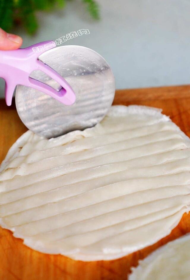 【推荐】不用洗面不用蒸的夏天最爱吃的拌凉皮做法16