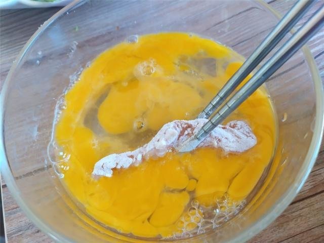 鸡柳怎么炸会外酥里嫩？8