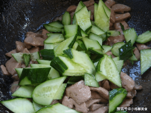 贫血补血吃什么食物最好-要多吃【黄瓜炒猪肝】4