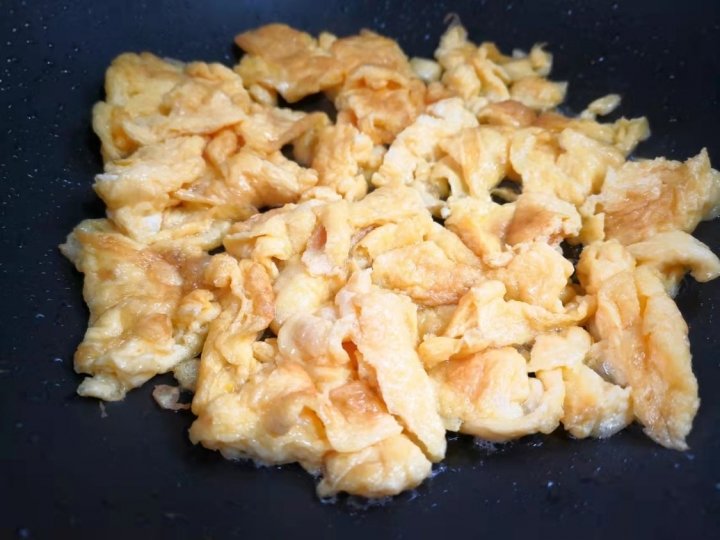 韭黄炒鸡蛋，健胃杀菌，清肠刮油8