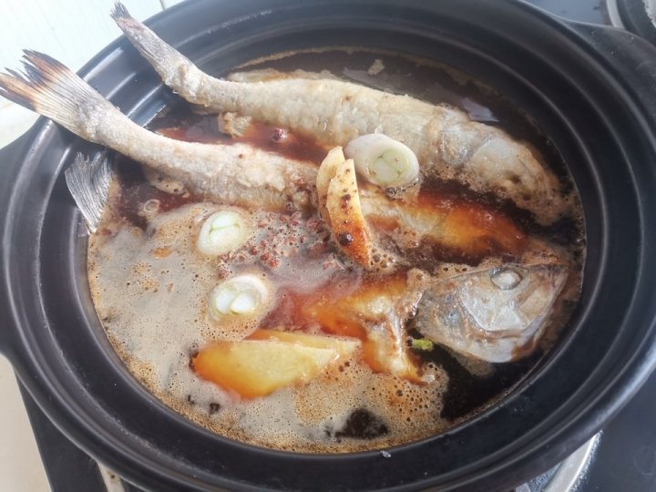 健脾益胃：白萝卜炖海鲈鱼5