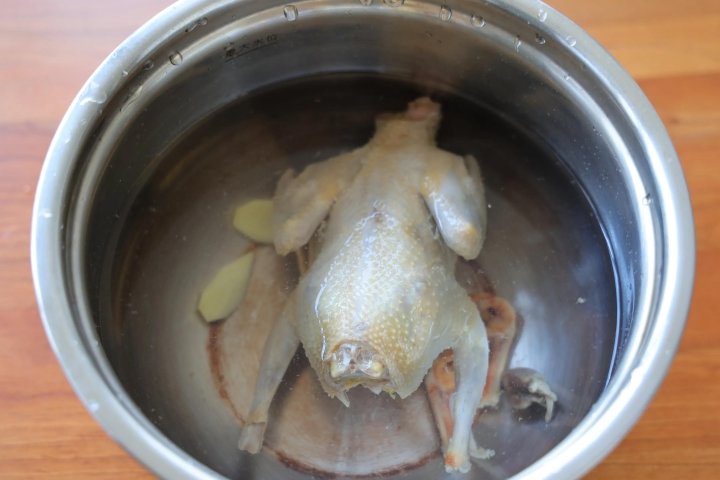 营养鲜美又养胃的【山药虫草菇鸽子汤】5