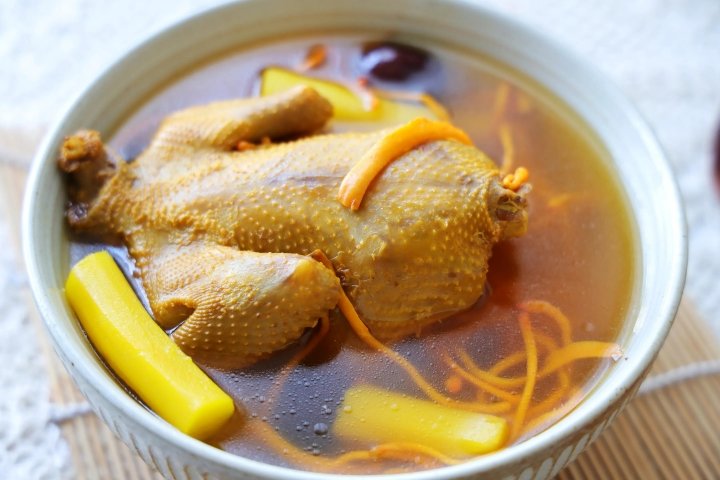 营养鲜美又养胃的【山药虫草菇鸽子汤】9