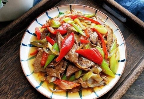 补气养胃暖身可以吃下面推荐的几道菜，太香了3