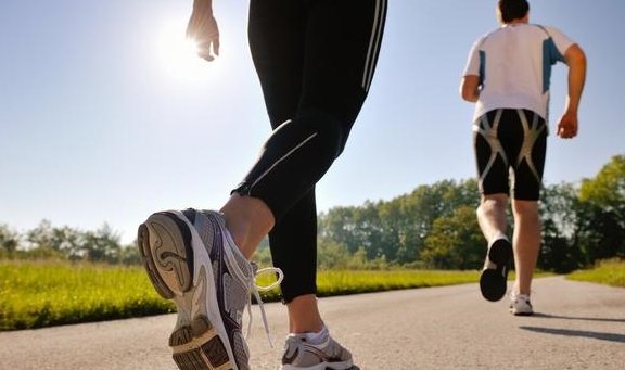 养胃护胃，试试2种方法，做好4件事5