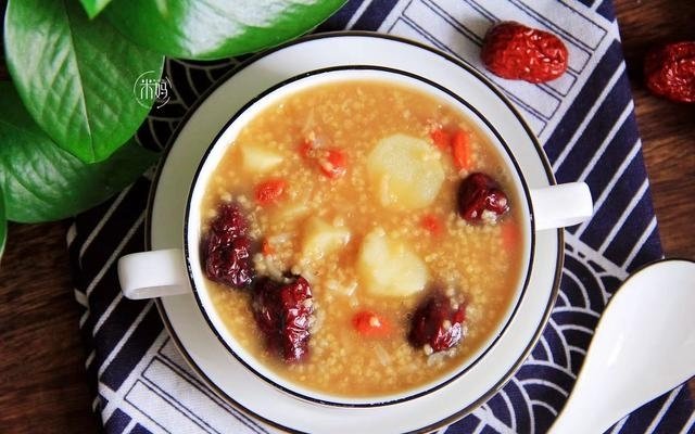 暖胃又健脾吃【山药红糖小米粥】2