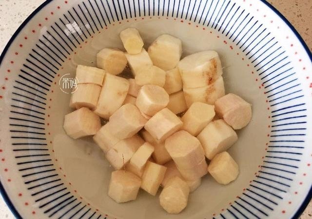 暖胃又健脾吃【山药红糖小米粥】5