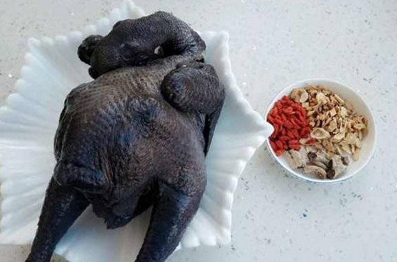 女人补血，除了阿胶红枣外，这3种食物补血效果也不错2