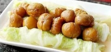 健脾补肾，推荐全家人都爱吃的【栗子炖白菜】1