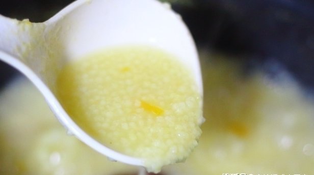 煮小米粥，加入下面3种食物营养翻倍7