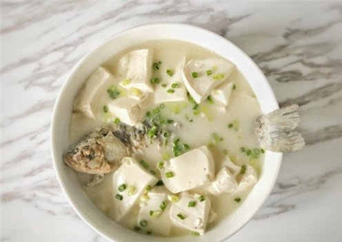 脾胃虚弱可以多喝【鲫鱼豆腐汤】健脾养胃，提神醒脑1