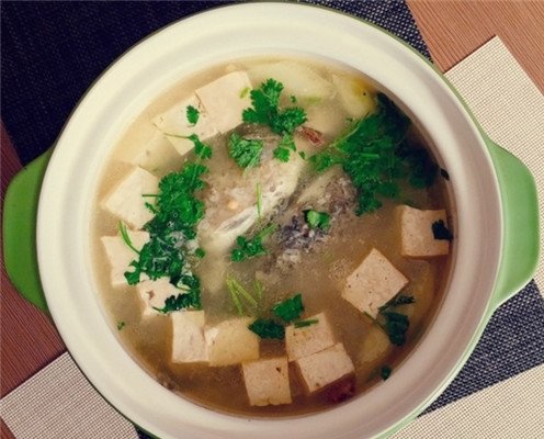 脾胃虚弱可以多喝【鲫鱼豆腐汤】健脾养胃，提神醒脑3