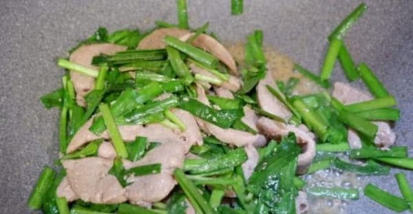 韭菜加猪肝，益血补肝、明目，补气健脾2