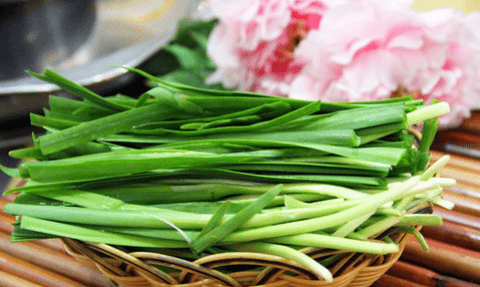 和韭菜搭配的菜是【天生一对】，常吃排出宿便，还能瘦身美颜1