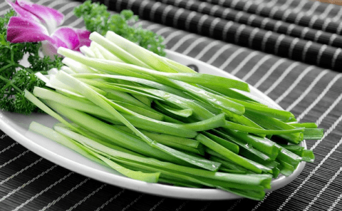 和韭菜搭配的菜是【天生一对】，常吃排出宿便，还能瘦身美颜3