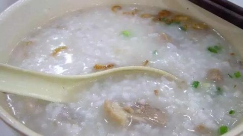 俗语：【老人喝粥，多福多寿】，老年人多食这5味粥养胃护胃4