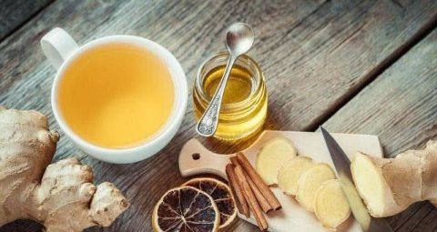 美容师推荐4个妙招，美白祛斑，60岁难有皱纹2