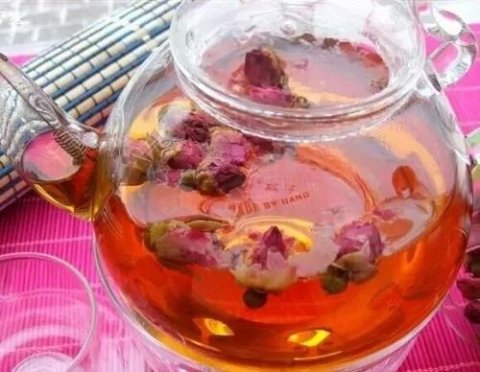 美容师推荐4个妙招，美白祛斑，60岁难有皱纹5