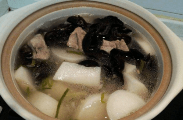 天冷了，多给家人喝此汤，暖胃养胃，咳嗽不咳了1