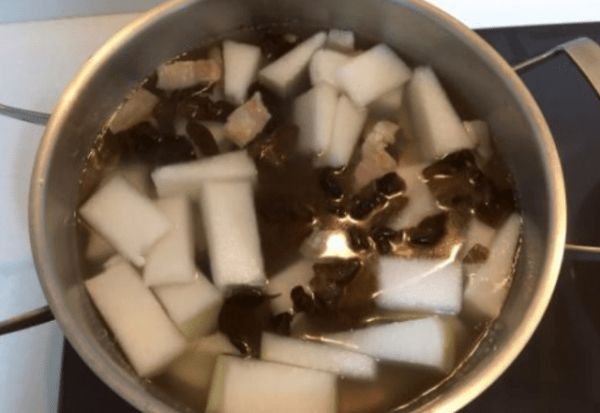 天冷了，多给家人喝此汤，暖胃养胃，咳嗽不咳了3