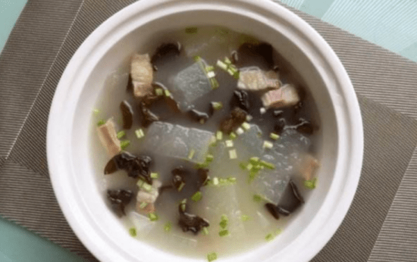 天冷了，多给家人喝此汤，暖胃养胃，咳嗽不咳了4