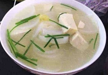 白萝卜和豆腐一起炖，补钙质，长个头，暖胃健脾5