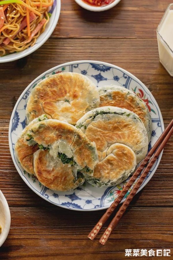 早饭做【茼蒿菜饼】、平底锅一煎好吃养胃10