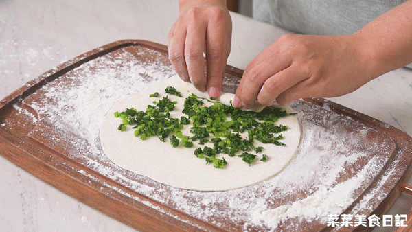 早饭做【茼蒿菜饼】、平底锅一煎好吃养胃20