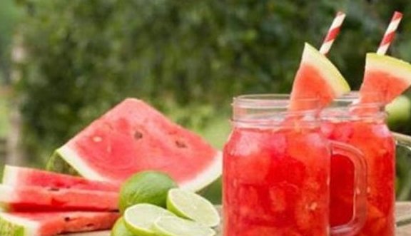 今天推荐养胃必备【少吃三红，多喝一水】1