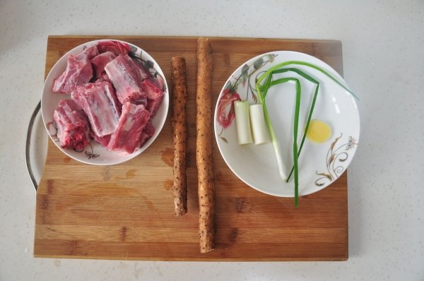 养胃菜【排骨山药汤】，价格便宜还不贵4