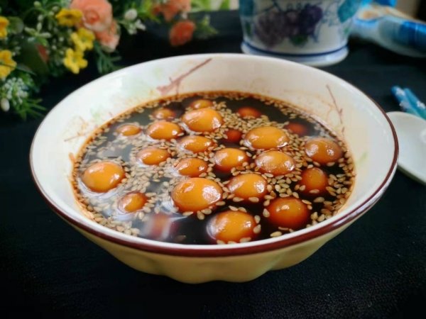 【红糖糯米丸子】暖胃补气血，每周吃一碗，姨妈那几天特舒服1