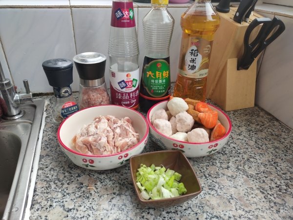 一锅丸子羊肉汤，健胃又益气，一碗下肚浑身都暖了2