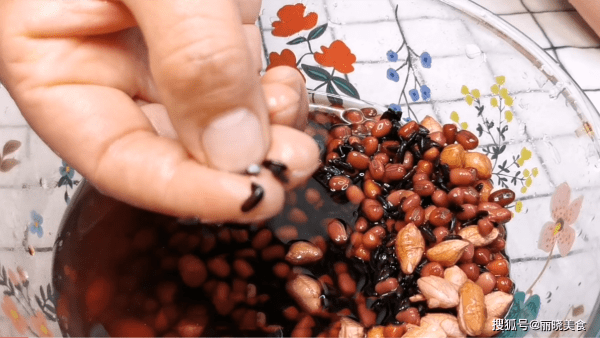 女人要少吃寒凉食物，11道补气血暖手脚家常菜换着吃10