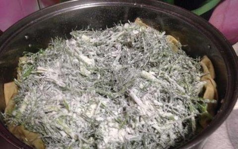 经常吃这道菜【玉米粉拌茴香】，养胃护胃3